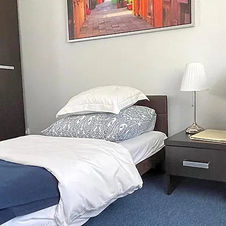 Marmas Bed & Breakfast 3*