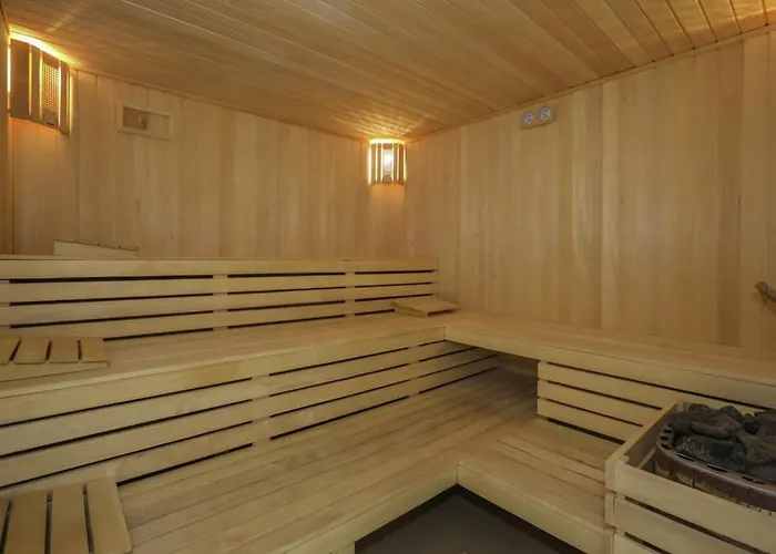 Marmas Bed & Breakfast 4*